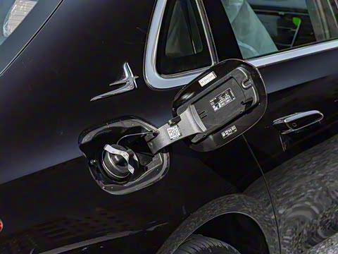 2025�� E 260 L 4MATIC �˶���