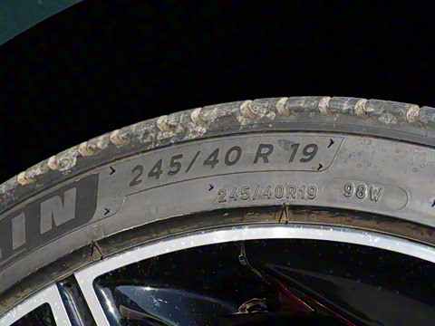 2025�� 2.0T Trophy+ �����˶���