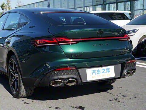 2025�� 2.0T Trophy+ �����˶���