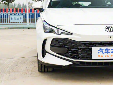 2025�� 2.0T 405 AT������