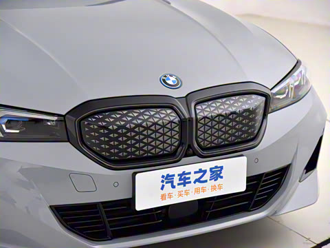 2025�� eDrive 40 L ��ҹ�˶���װ