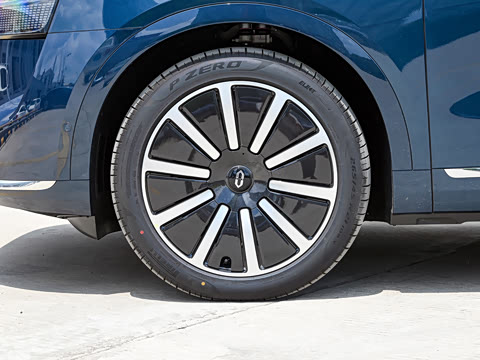 2025�� ���� Max�� 52kWh 5����