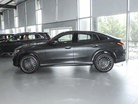 2025�� �Ŀ� GLC 300 4MATIC ����SUV