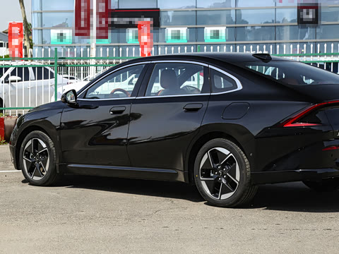 2025�� 610km �����콢��