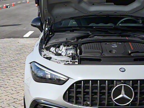 2024�� AMG CLE 53 4MATIC+ ���ܳ�