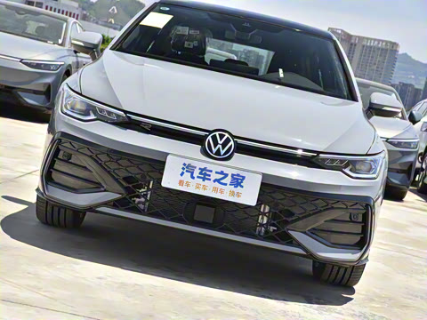 2025�� �Ŀ� 300TSI R-Line