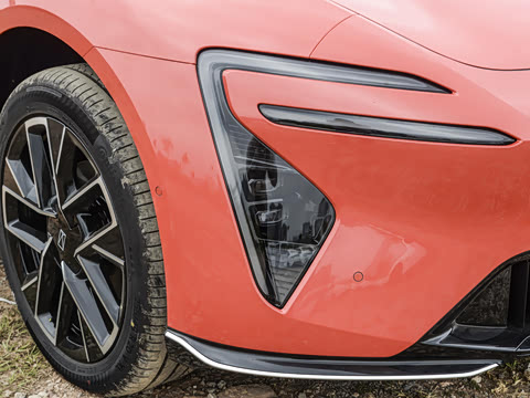 2025�� Max�����