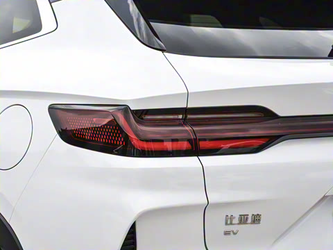 2025�� EV 520km �����