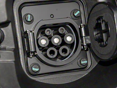 2025�� EV 520km ������