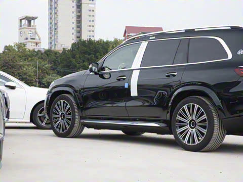 2025�� GLS 480 4MATIC