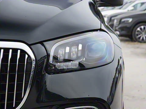 2025�� GLS 480 4MATIC