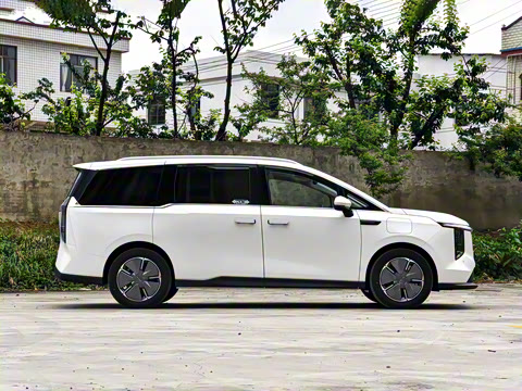 2025�� 527km ɭ�ֳ�������