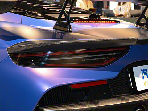 2024�� GT2 Stradale