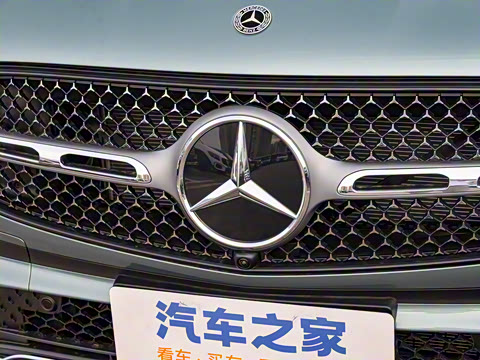 2025�� GLC 300 L 4MATIC ������ 5��