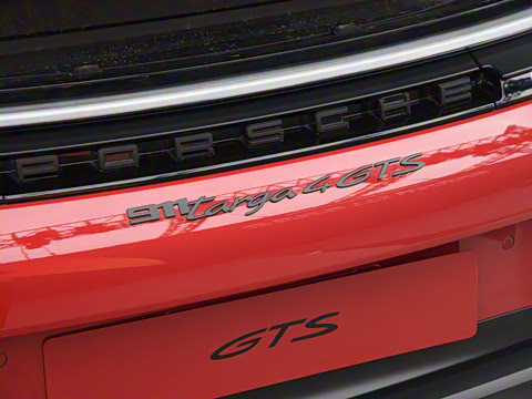 2025�� Targa 4 GTS 3.6T