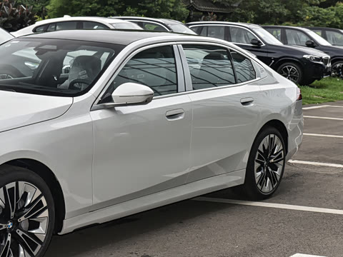 2024�� 530Li ������ ������װ