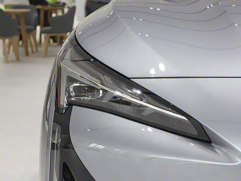 2025�� 560MAX 185kW