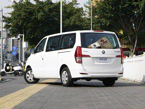 2024�� 2.0L �ֶ�������CNG 9��