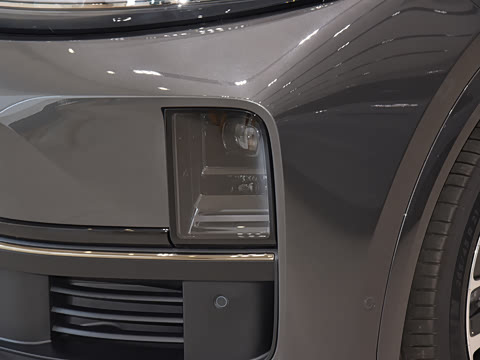 2025�� Pro ���ܻ��°�