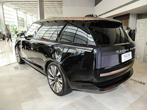 2024�� 4.4 V8 SV���ٴ����ӳ��� 4��