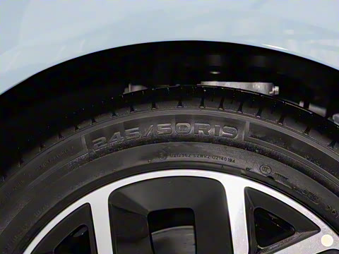 2025�� 705km Max