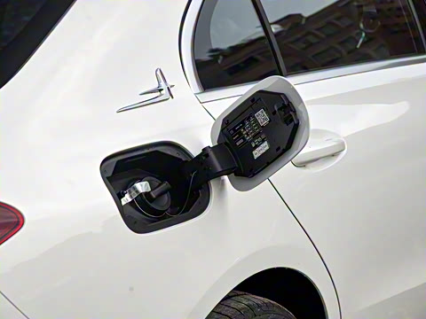 2025�� C 260 L �˶���