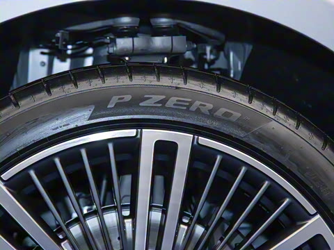 2025�� 102kWh �׷�������