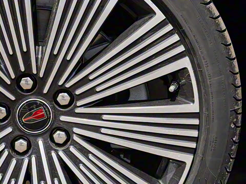 2025�� 2.0T ����������������� 5��