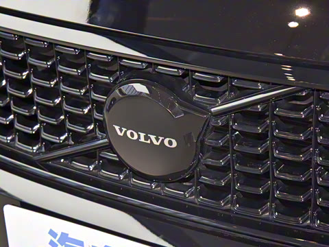 2025�� B4 ������Զ��ҹ�ڰ�