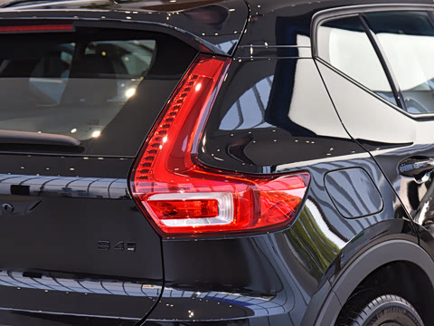 2025�� B4 ������Զ��ҹ�ڰ�