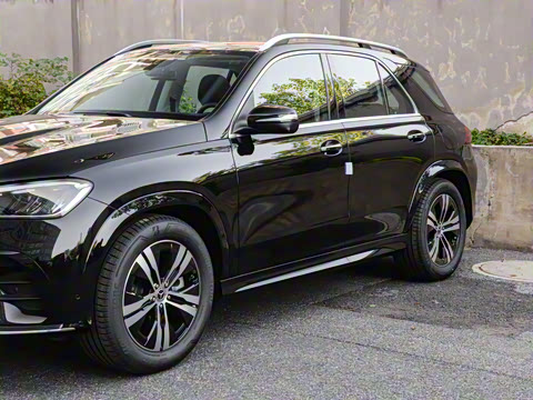 2025�� GLE 400 e 4MATIC