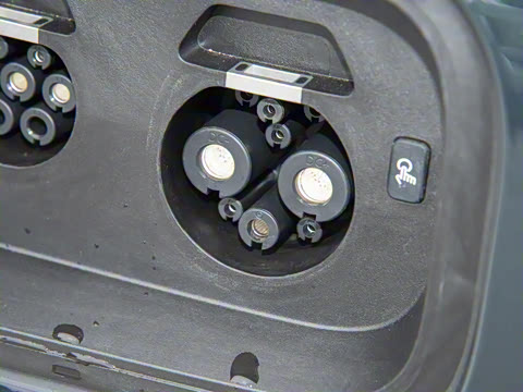 2025�� ���� Ultra�� 100kWh 6����