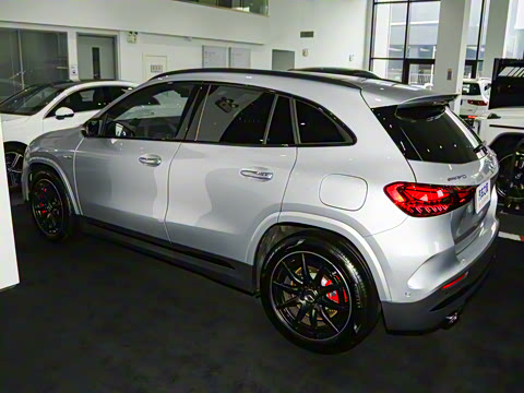 2024�� AMG GLA 35 4MATIC