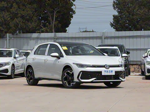 2025�� �Ŀ�� 300TSI R-Line