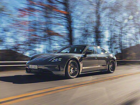 2025�� Taycan GTS