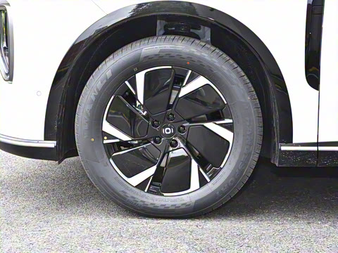 2025�� 215�����