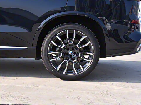 2023�� xDrive 40Li M�˶���װ