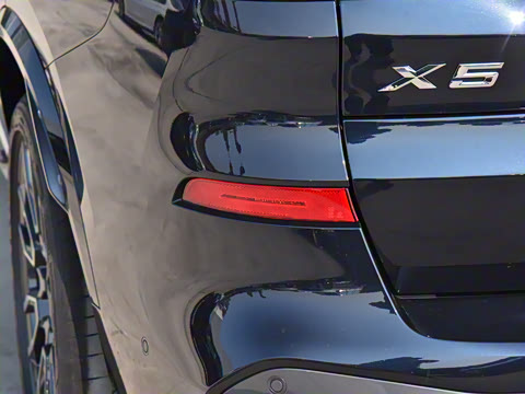 2023�� xDrive 40Li M�˶���װ