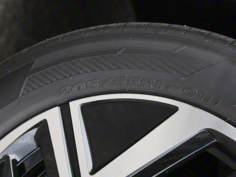 2025�� �Ŀ��� 300TSI DSG��Խ��