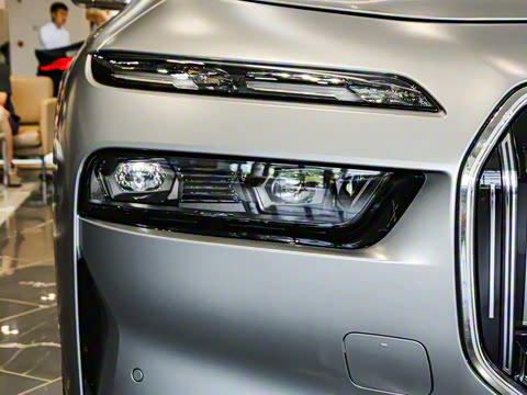 2023�� 740Li ������ ������װ