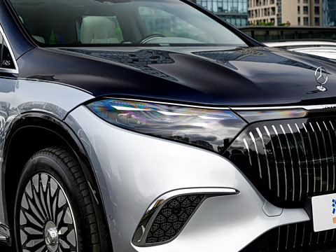 2024�� EQS 680 ���а�