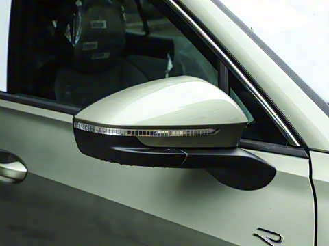 2025�� ̽��L 330TSI ������ӢCity��