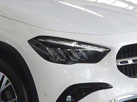 2025�� �Ŀ� GLA 220