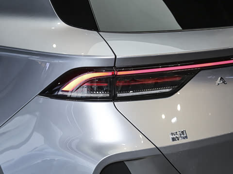 2025�� 688MAX 175kW