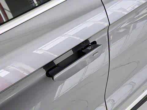 2025�� EV 605KM�����