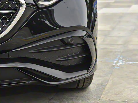 2025�� �Ŀ� E 300 ʱ�����˶���