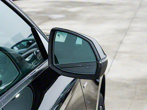 2025�� 45 TFSI ����������