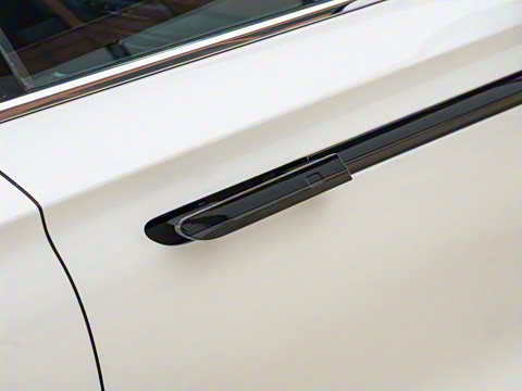 2025�� 2.0T ���л춯��