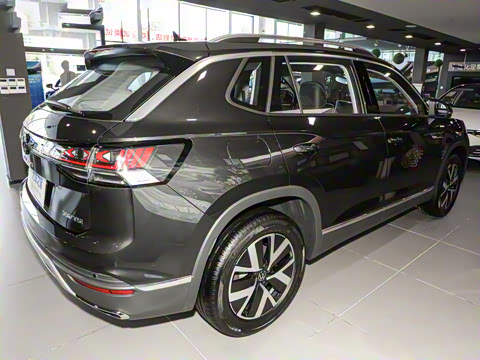 2024�� 330TSI ��������Plus���װ�