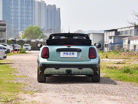 2025�� JOHN COOPER WORKS CABRIO